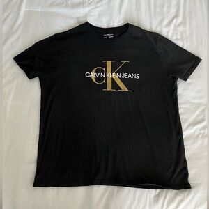 Calvin Klein t shirt